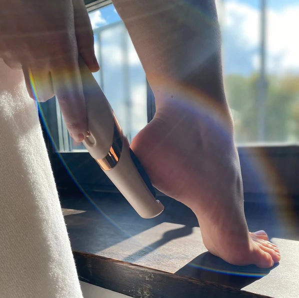 PediCare™ – Lima Eléctrica Recargable que elimina callos y deja tus pies suaves
